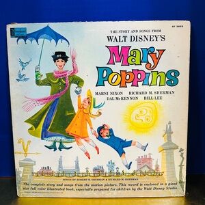 WALT DISNEY’S MARY POPPINS STORY DISNEYLAND VINYL RECORD & STORYBOOK 1964 12”